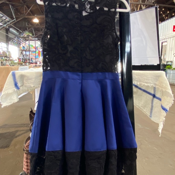 Opening Ceremony Sample dress - Picture 5 of 13